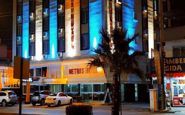 Metros Hotel
