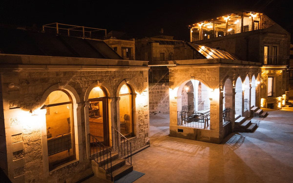 Sapphire Stone Hotel