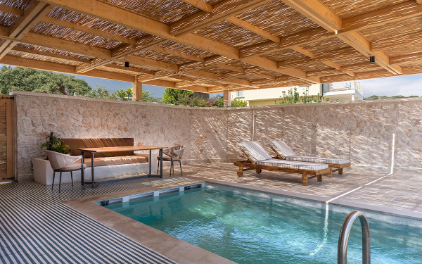 Mekvin Suites Villas