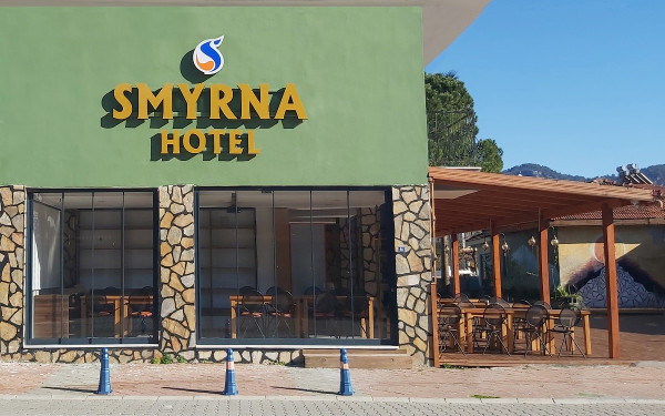 Smyrna Hotel