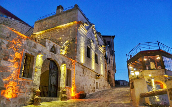 Elika Cave Suites Hotel & SPA