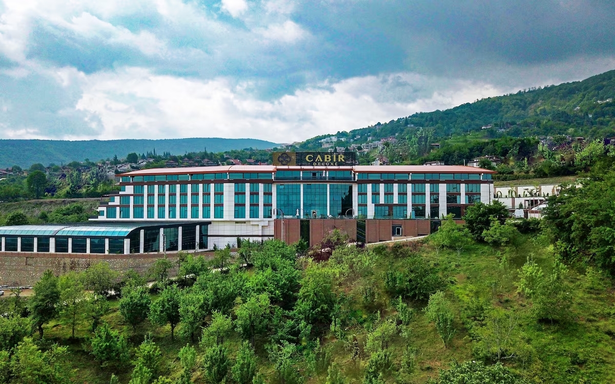 Cabir Deluxe Hotel Sapanca: Doğanın Kalbinde Lüks Bir Tatil Deneyimi