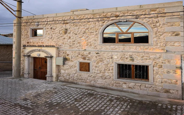 By Yüksel Cave House