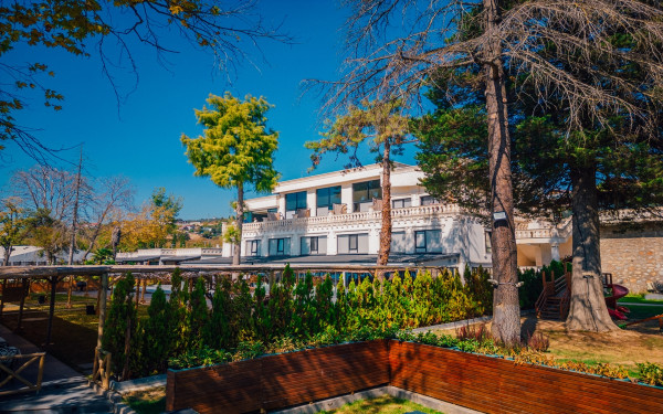 Del Lago Luxury Hotel By Saracoglu