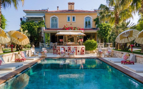 La Capria Suite Hotel