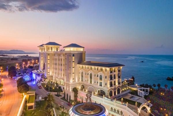 Merit Royal Premium Hotel Casino & Spa