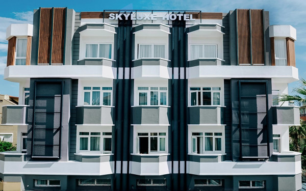 Sky Luxe Hotel