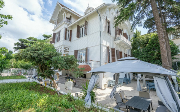 Kensington Laden Palas Büyükada