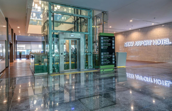 Tav Airport Hotel İzmir