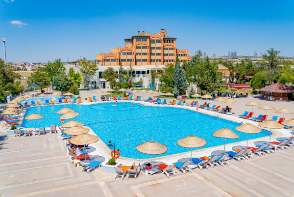 Patalya Lakeside Resort Hotel