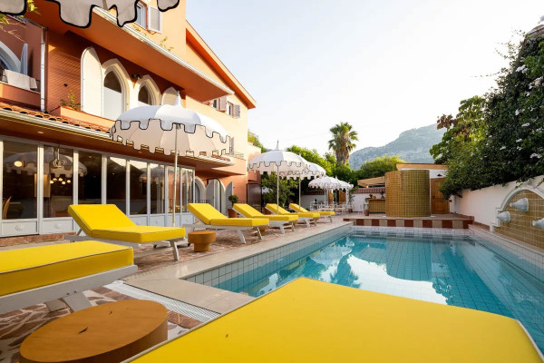 Yonca Anjelika Hotel (12+)