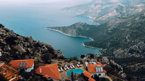 Yediburunlar Lighthouse