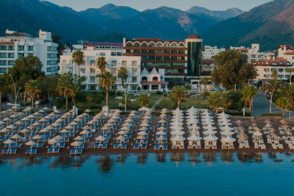 Elite World Marmaris: Ege'nin İncisinde Lüks ve Konforun Buluştuğu Tatil Cenneti