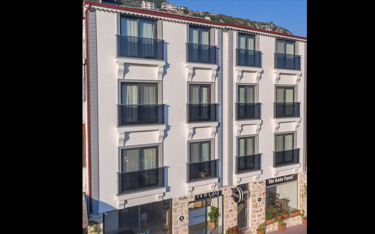 Isola 12 Boutique Hotel